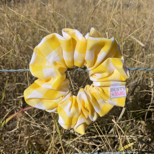 Medium Scrunchie - Yellow Gingham