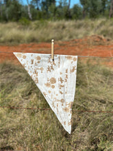 Load image into Gallery viewer, Spinifex Neck Scarf