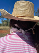 Load image into Gallery viewer, Spinifex Neck Scarf