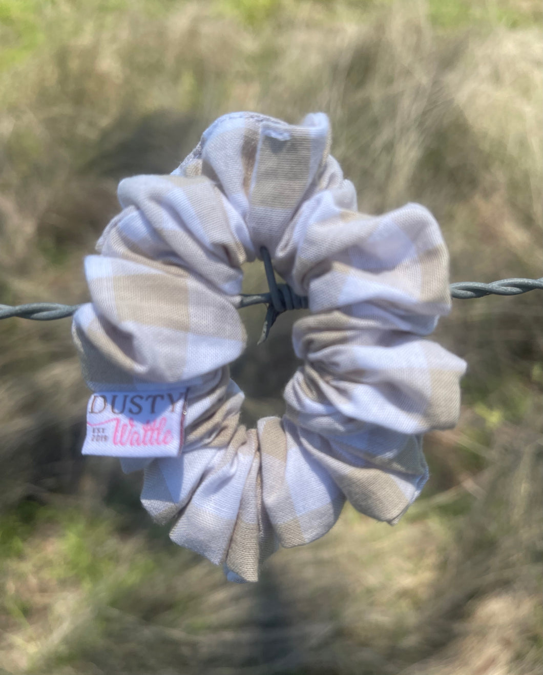 Small Scrunchie - Beige Gingham