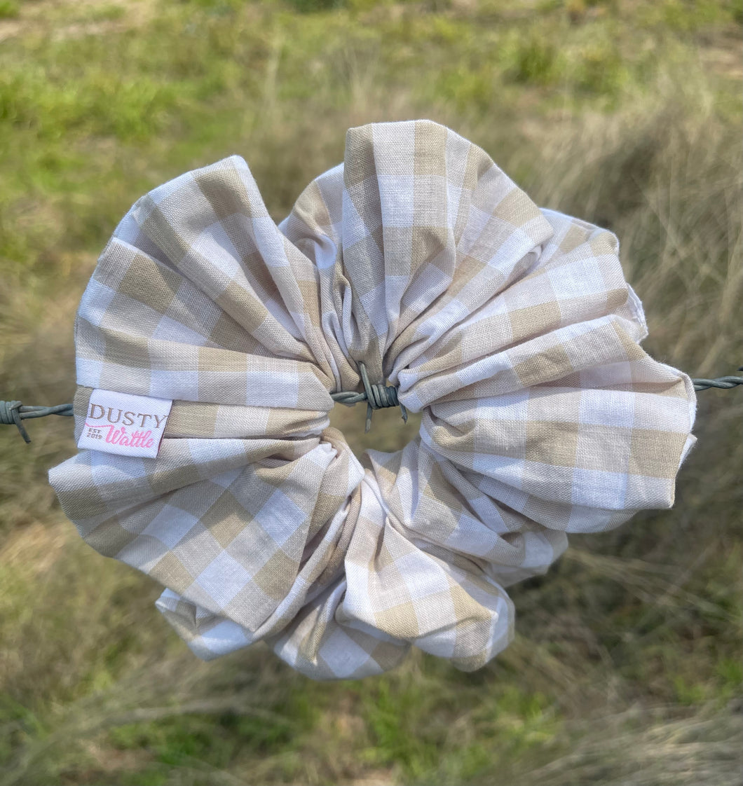 Large Scrunchie - Beige Gingham