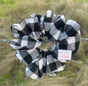 Medium Scrunchie - Black Gingham